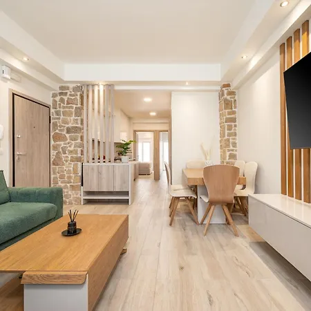 Luma Coast - Modern In - Walk To The Sea Apartament *
